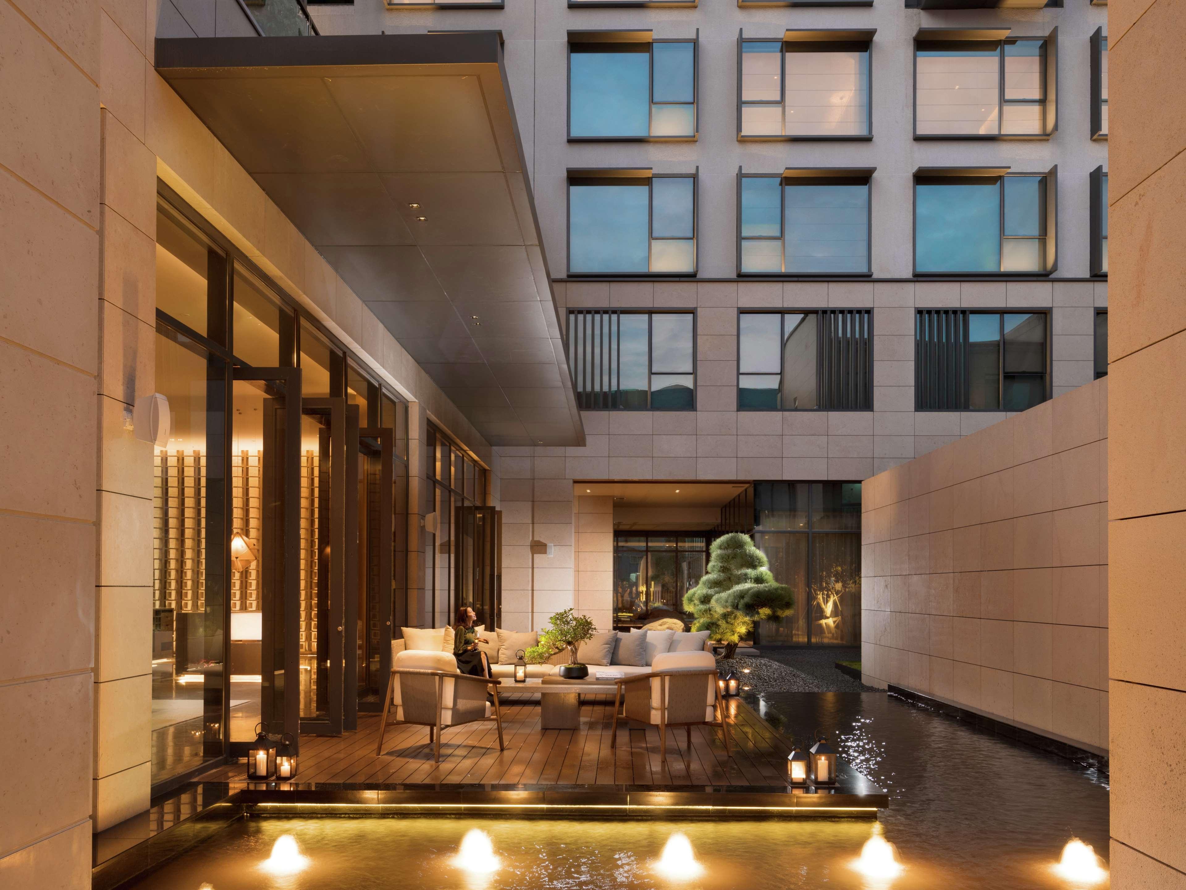 Joyze Hotel Xiamen, Curio Collection By Hilton Extérieur photo